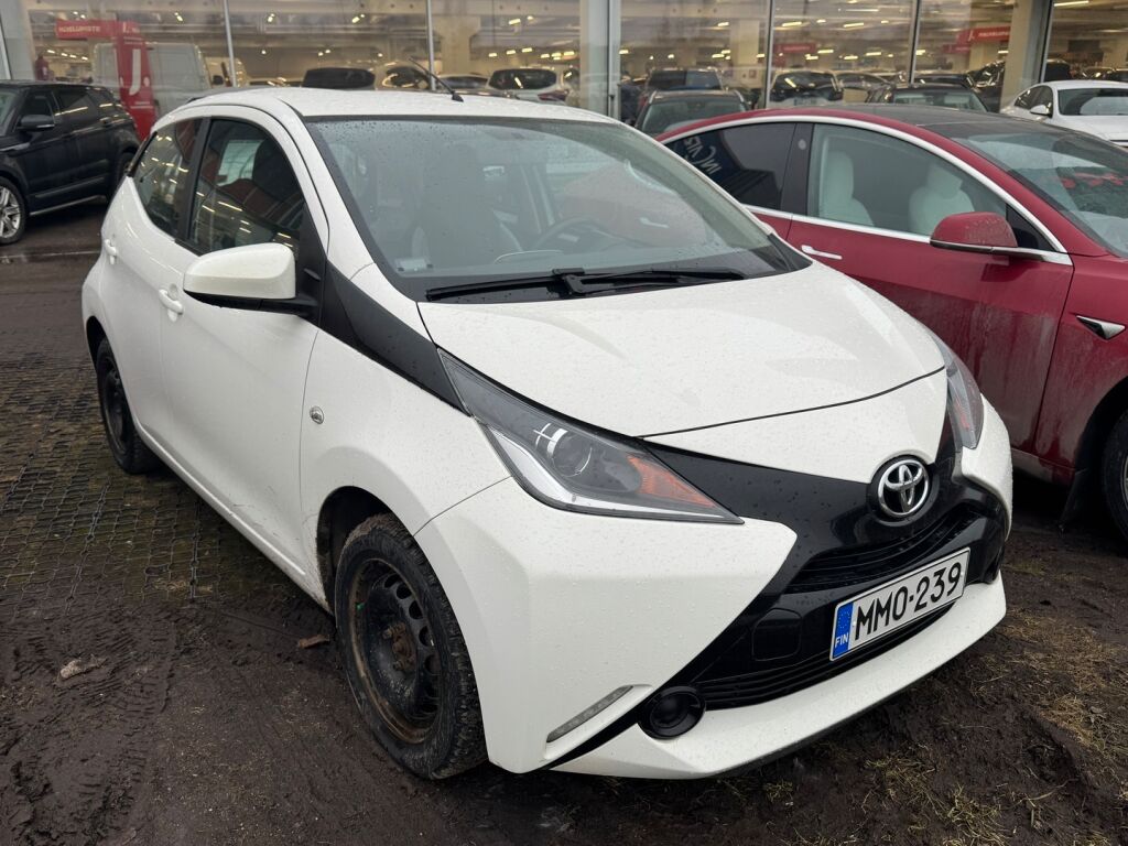 Toyota AYGO 2016 Valkoinen