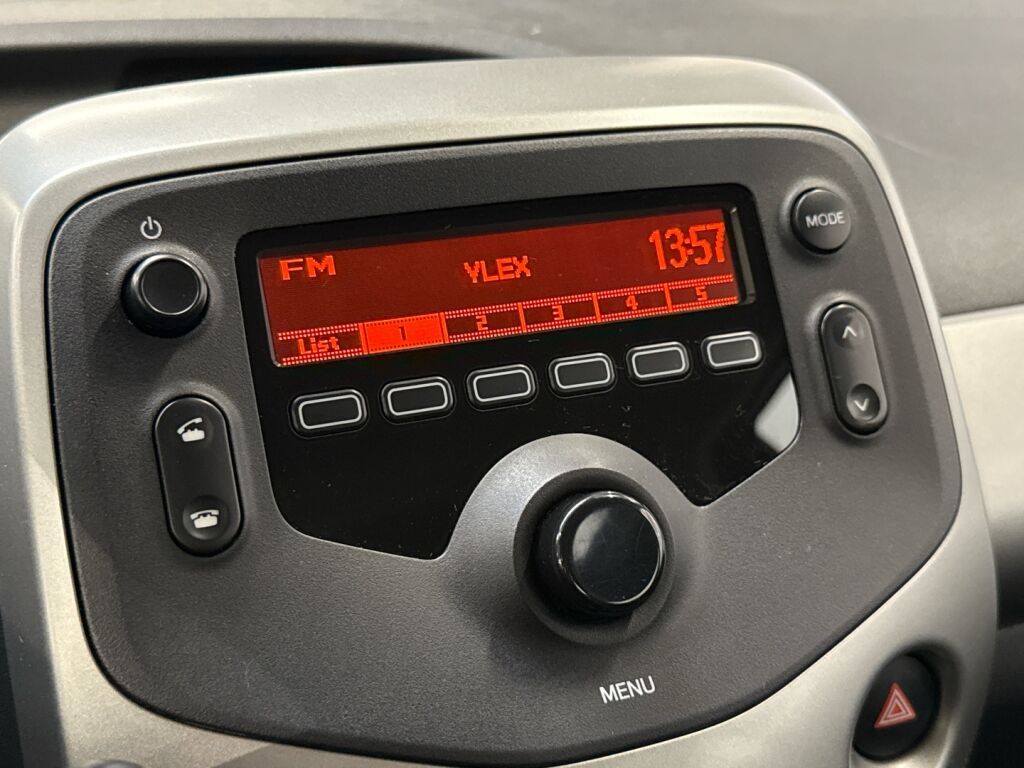 Toyota AYGO 2016 Valkoinen