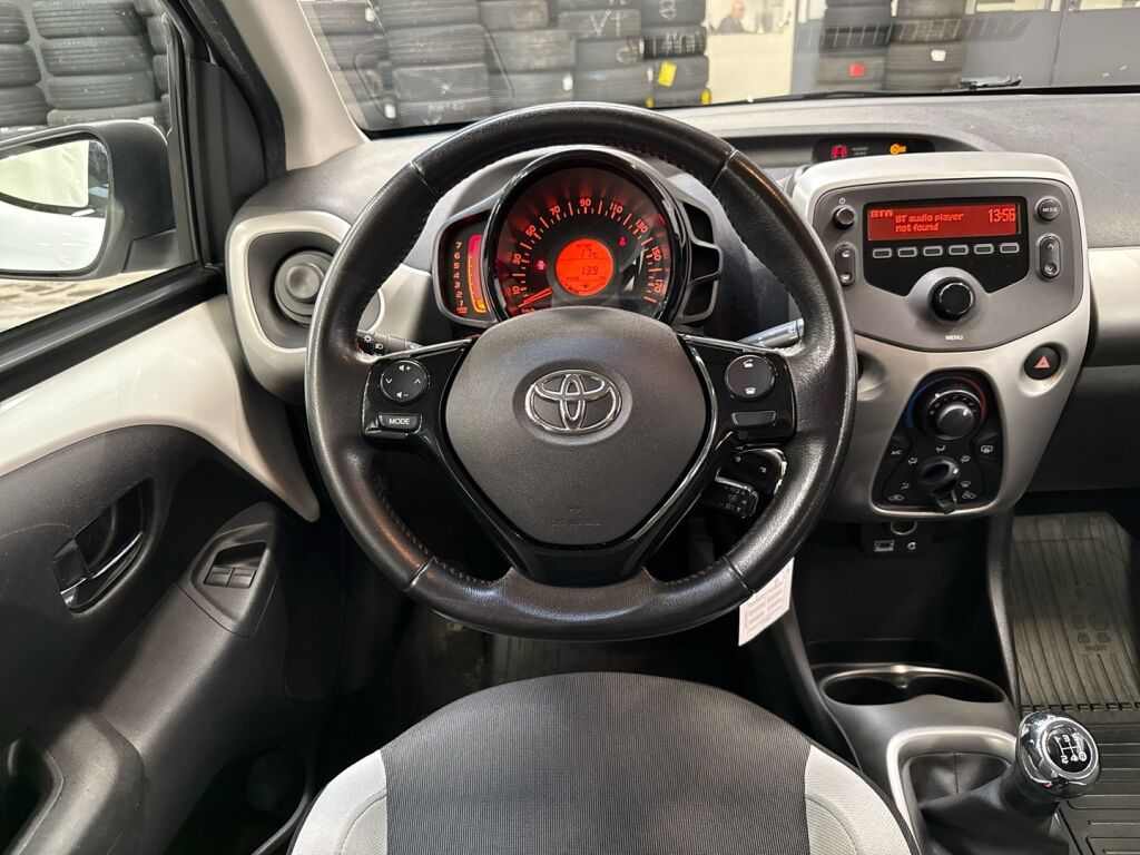 Toyota AYGO 2016 Valkoinen
