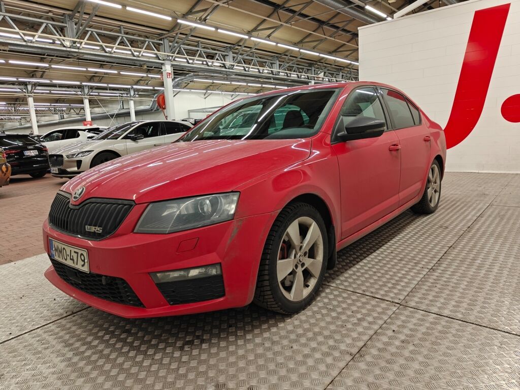 Skoda Octavia 2016 Punainen