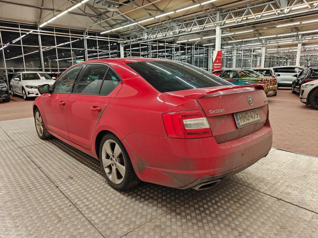 Skoda Octavia 2016 Punainen