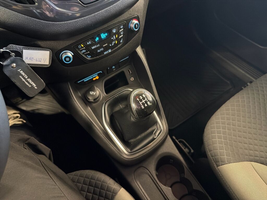 Ford Tourneo Courier 2017 Punainen