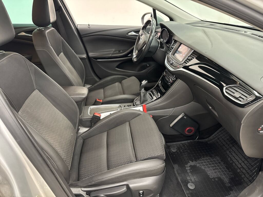 Opel Astra 2017 Hopea
