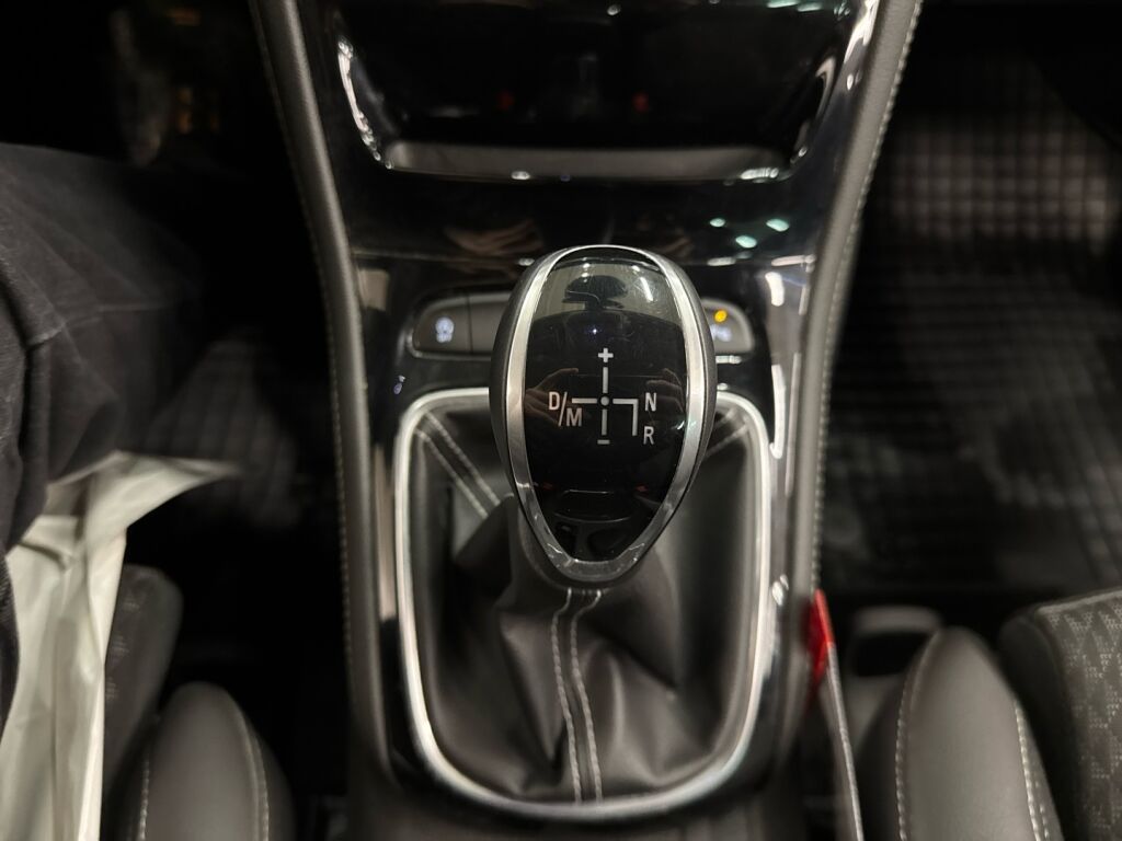 Opel Astra 2017 Hopea