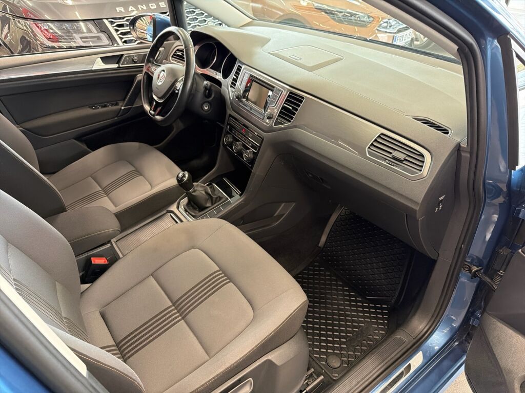 Volkswagen Golf Sportsvan 2016 Sininen