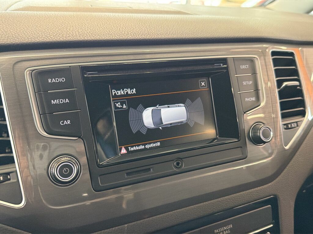 Volkswagen Golf Sportsvan 2016 Sininen