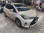 Toyota Yaris 2016 Metallinhohto Valkoinen