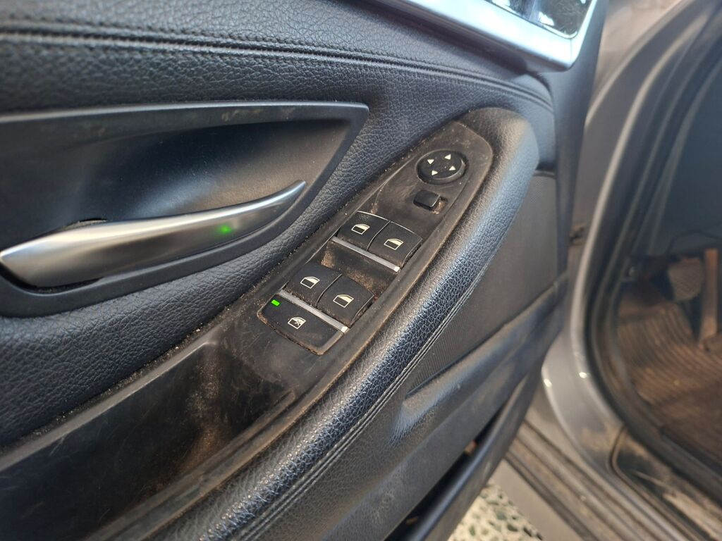 BMW 520 2016 Harmaa