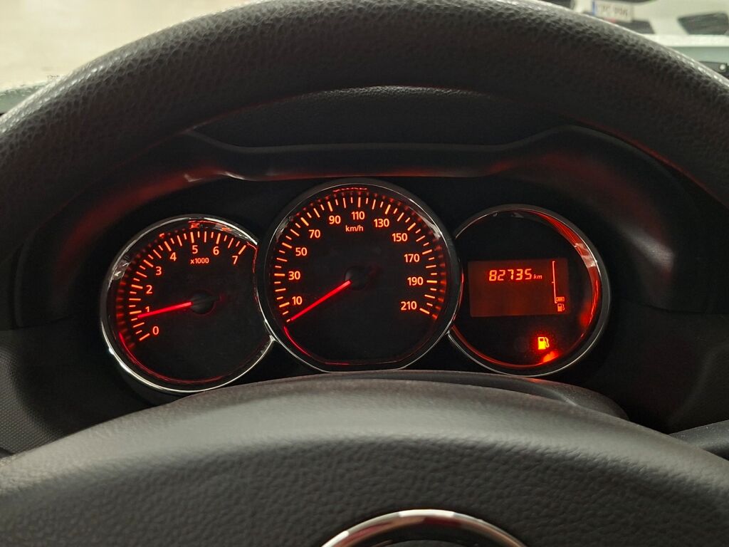 Dacia Duster 2016 Valkoinen