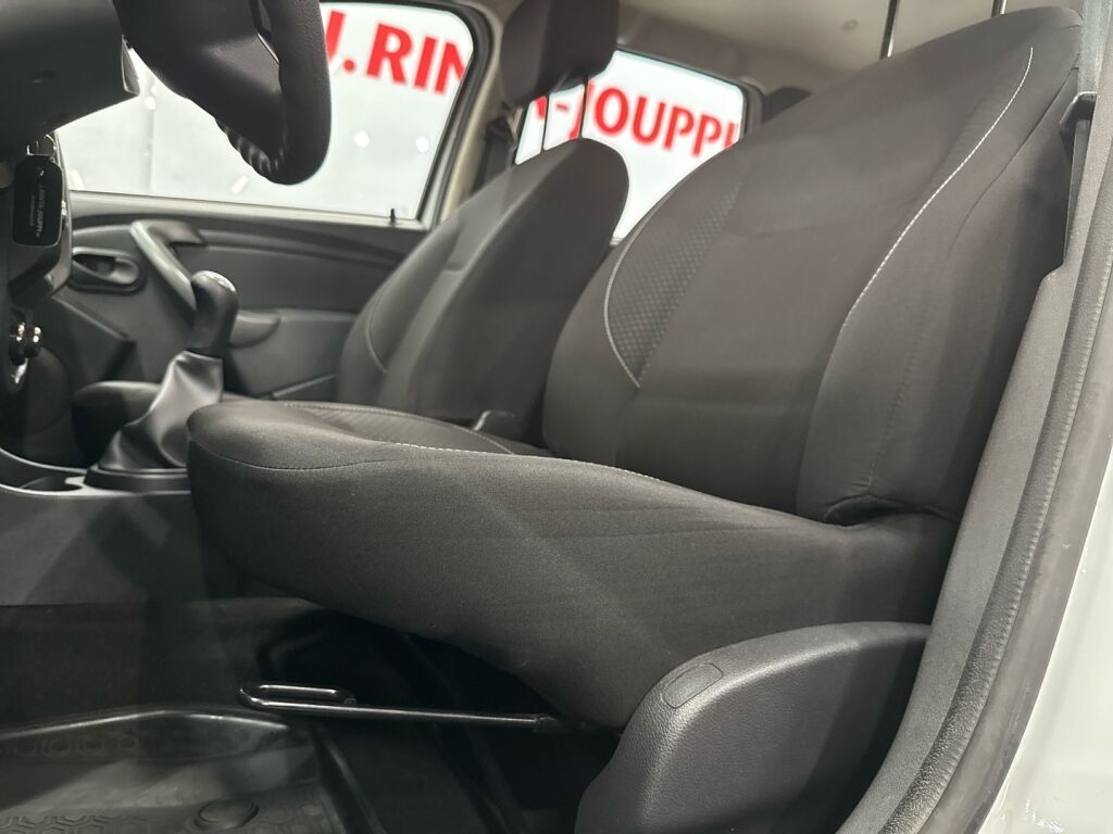 Dacia Duster 2016 Valkoinen