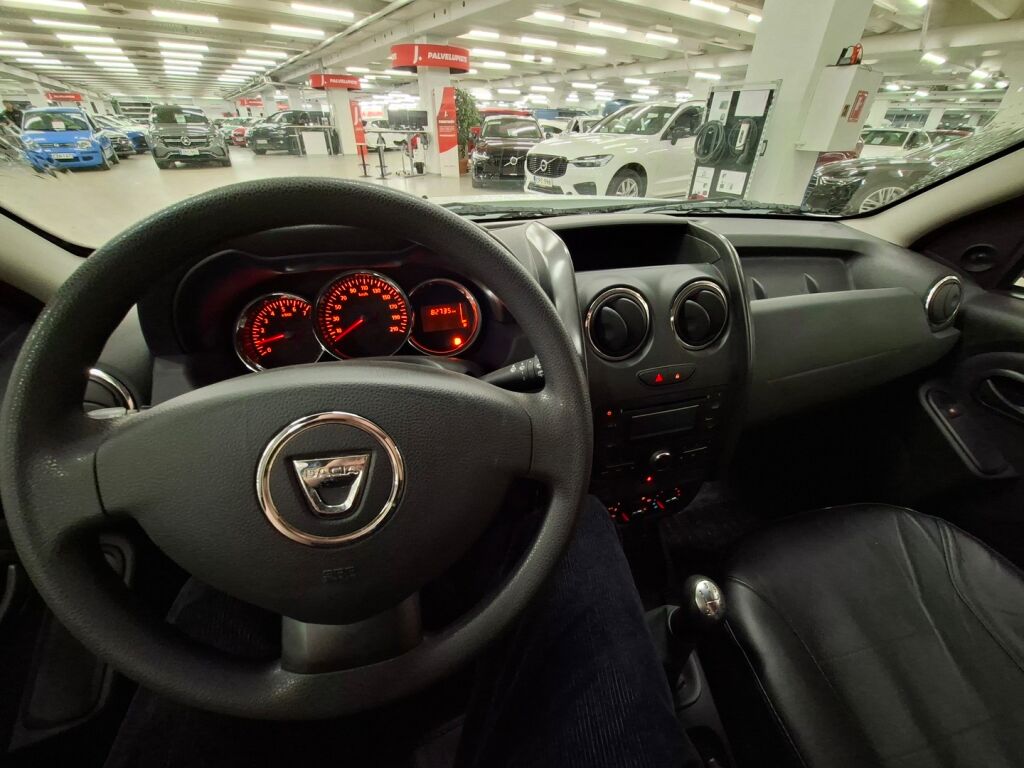 Dacia Duster 2016 Valkoinen