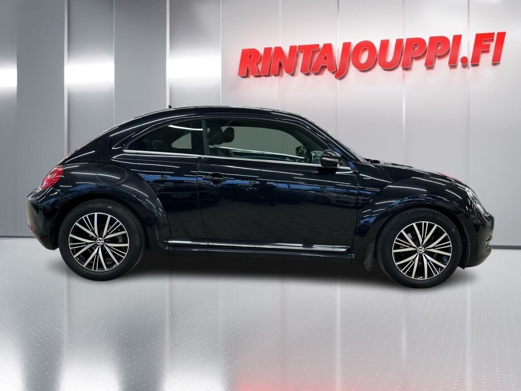 Volkswagen Beetle 2016 Musta