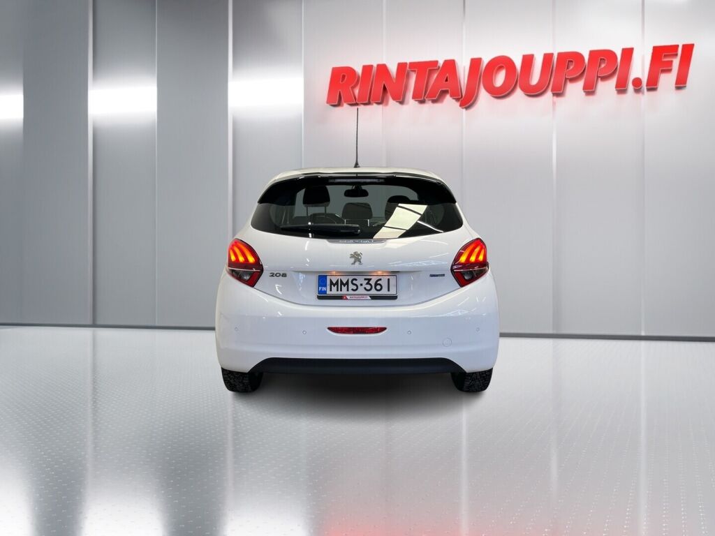 Peugeot 208 2016 Valkoinen