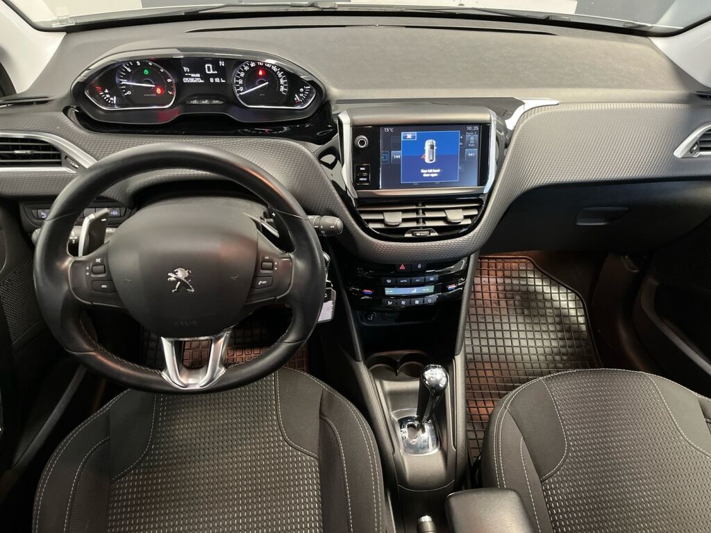 Peugeot 208 2016 Valkoinen