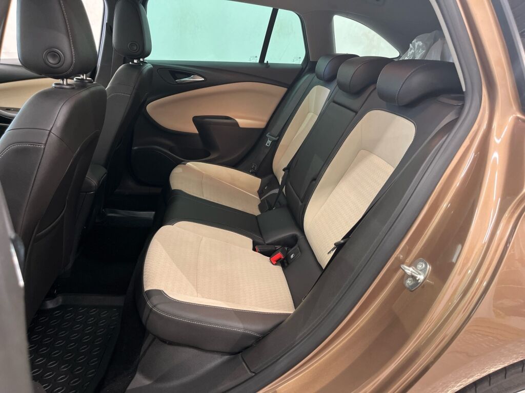 Opel Astra 2016 Met. Ruskea (beige)