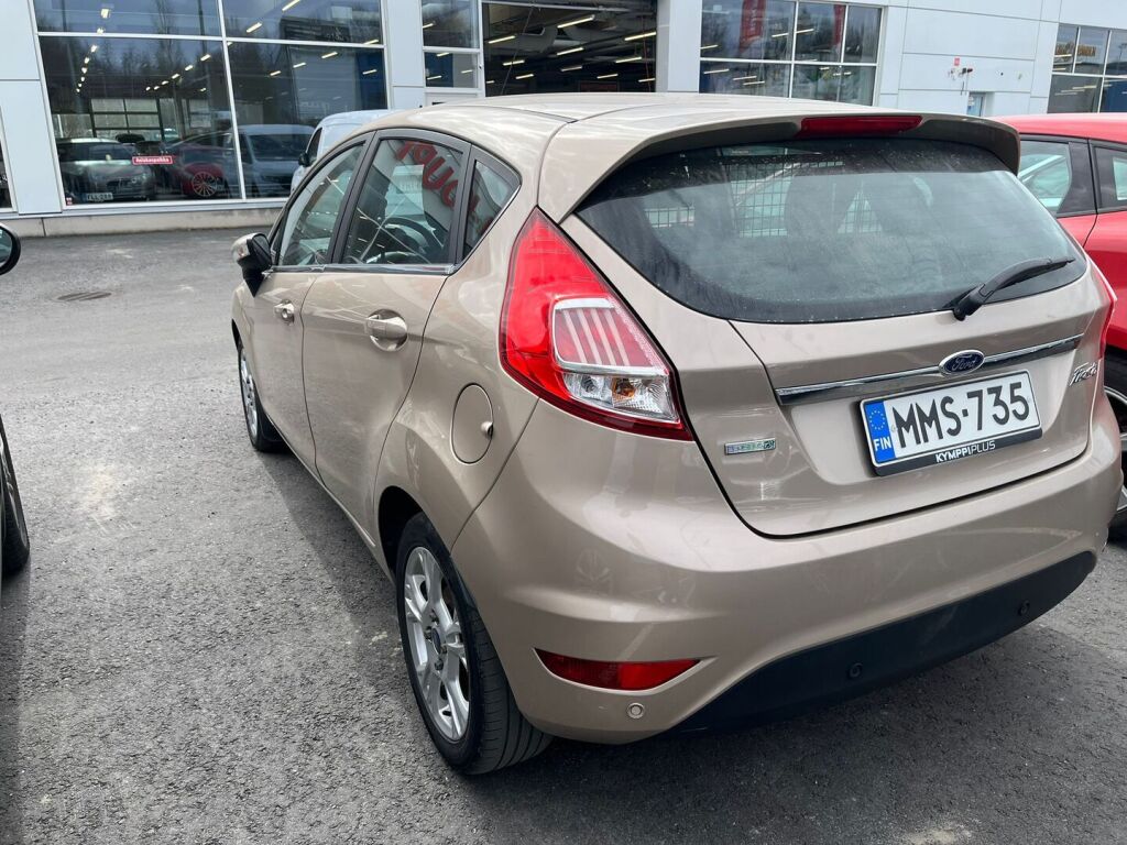 Ford Fiesta 2016 Ruskea (beige)