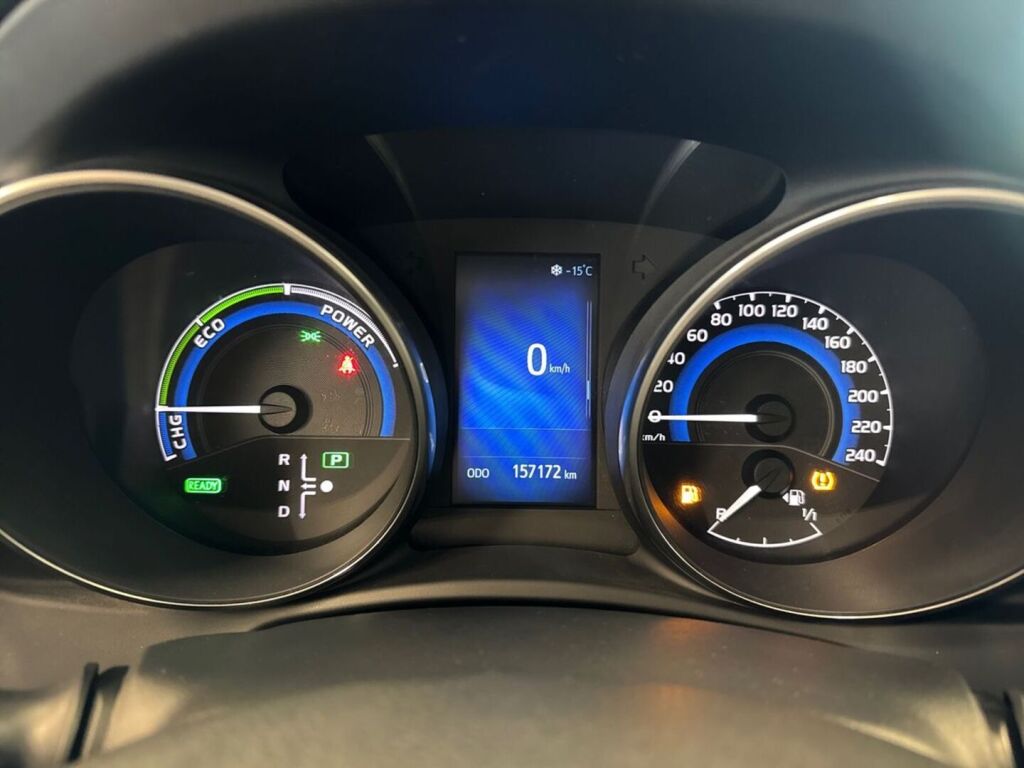 Toyota Auris 2016 Valkoinen