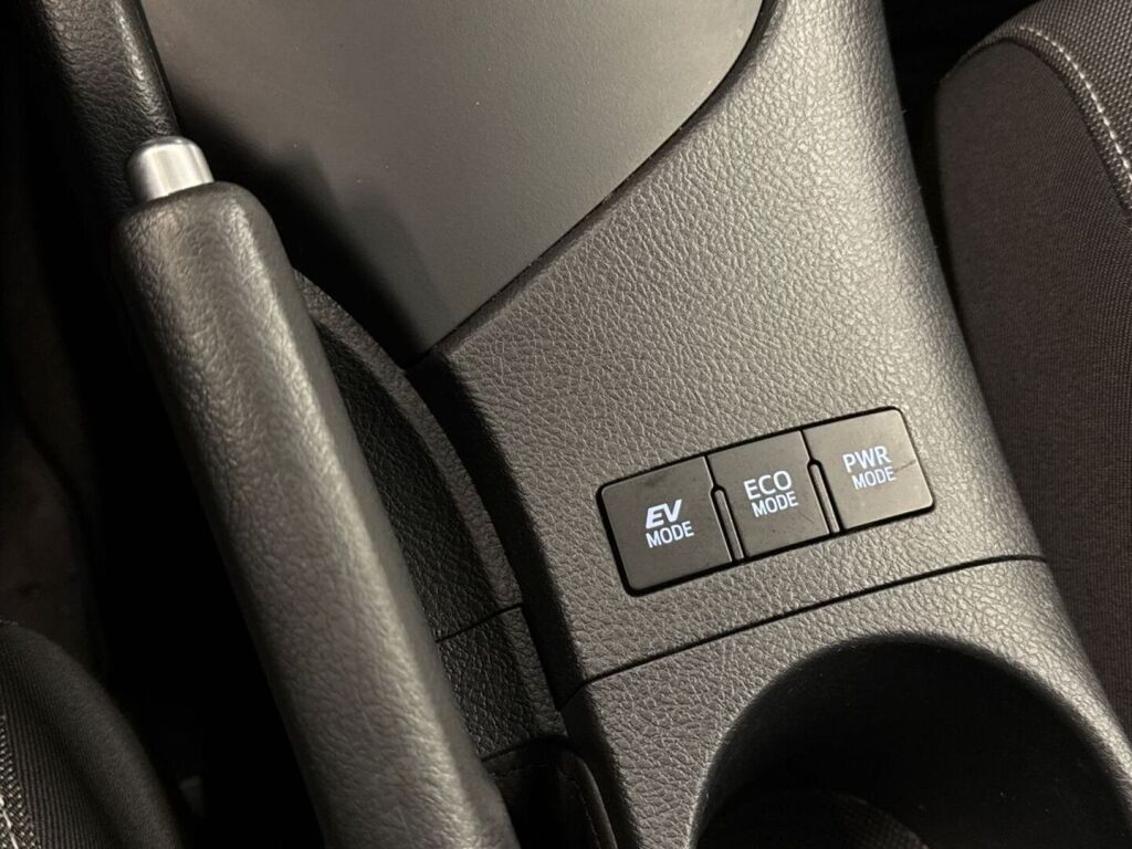 Toyota Auris 2016 Valkoinen