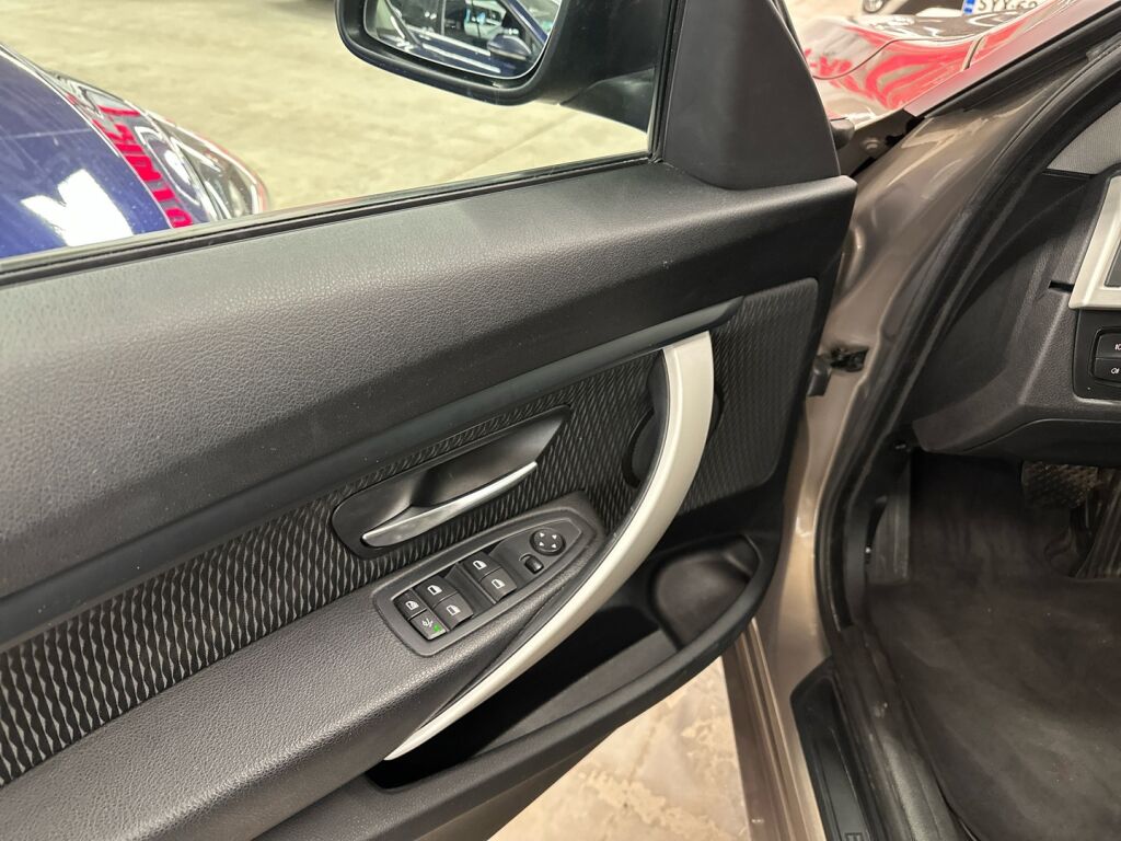 BMW 320 Gran Turismo 2016 Ruskea (beige)