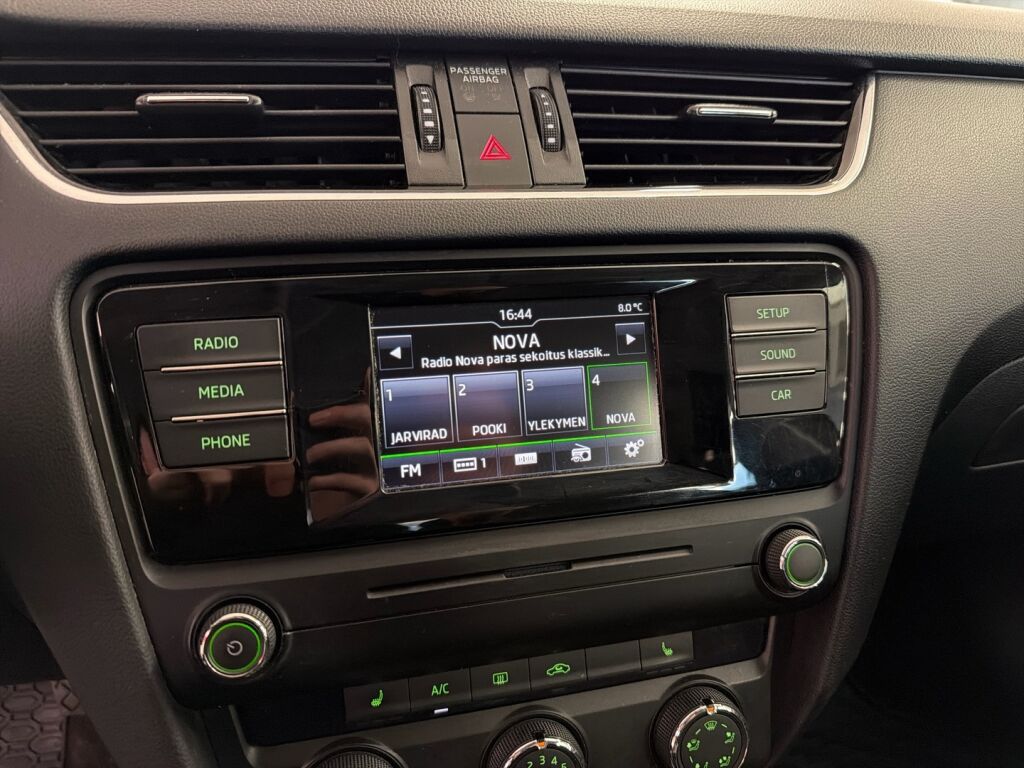 Skoda Octavia 2016 Ruskea (beige)