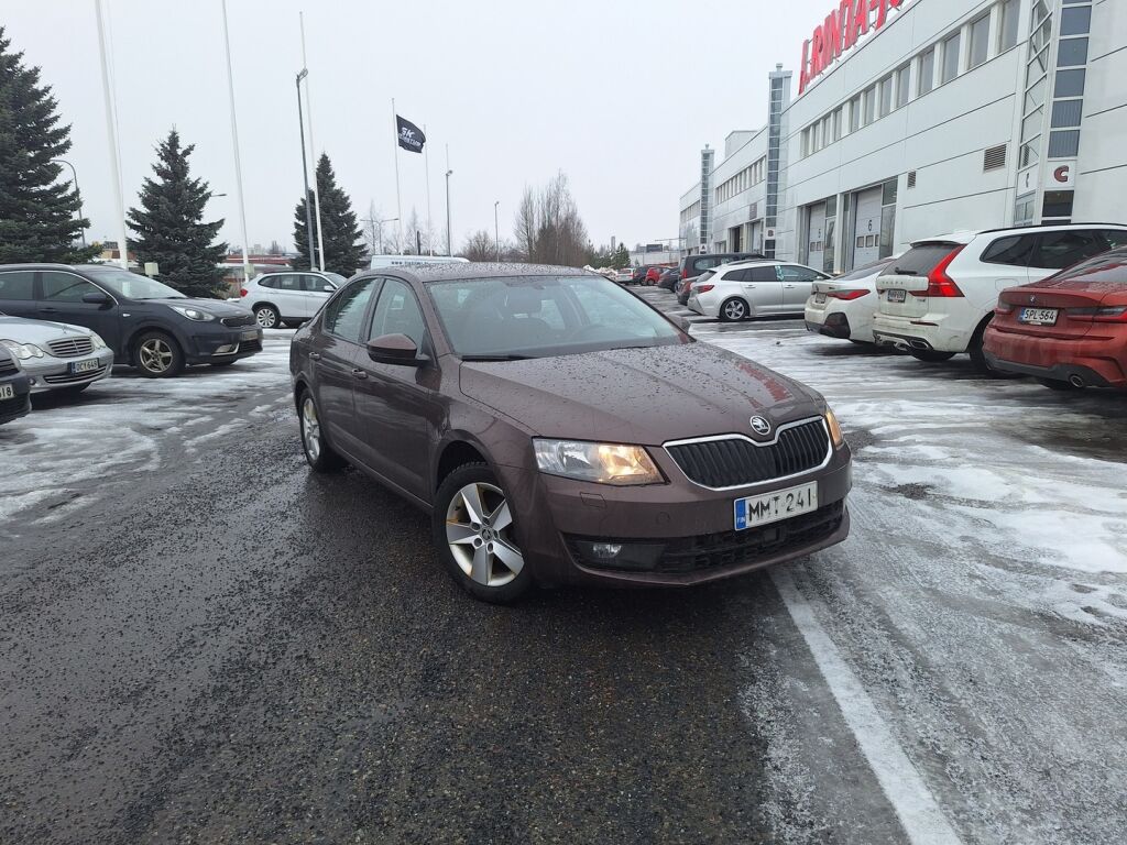Skoda Octavia 2016 Ruskea (beige)