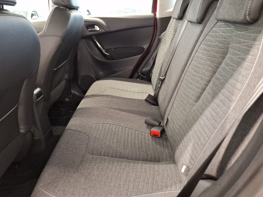 Citroen C3 2016 Punainen