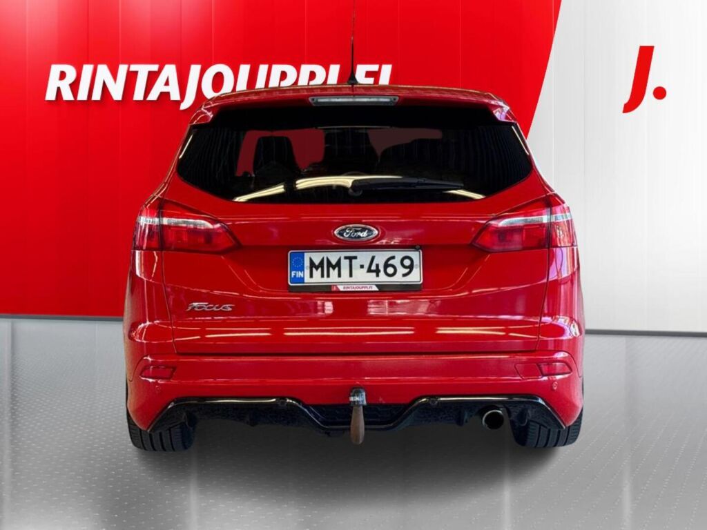 Ford Focus 2016 Punainen