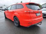 Ford Focus 2016 Punainen