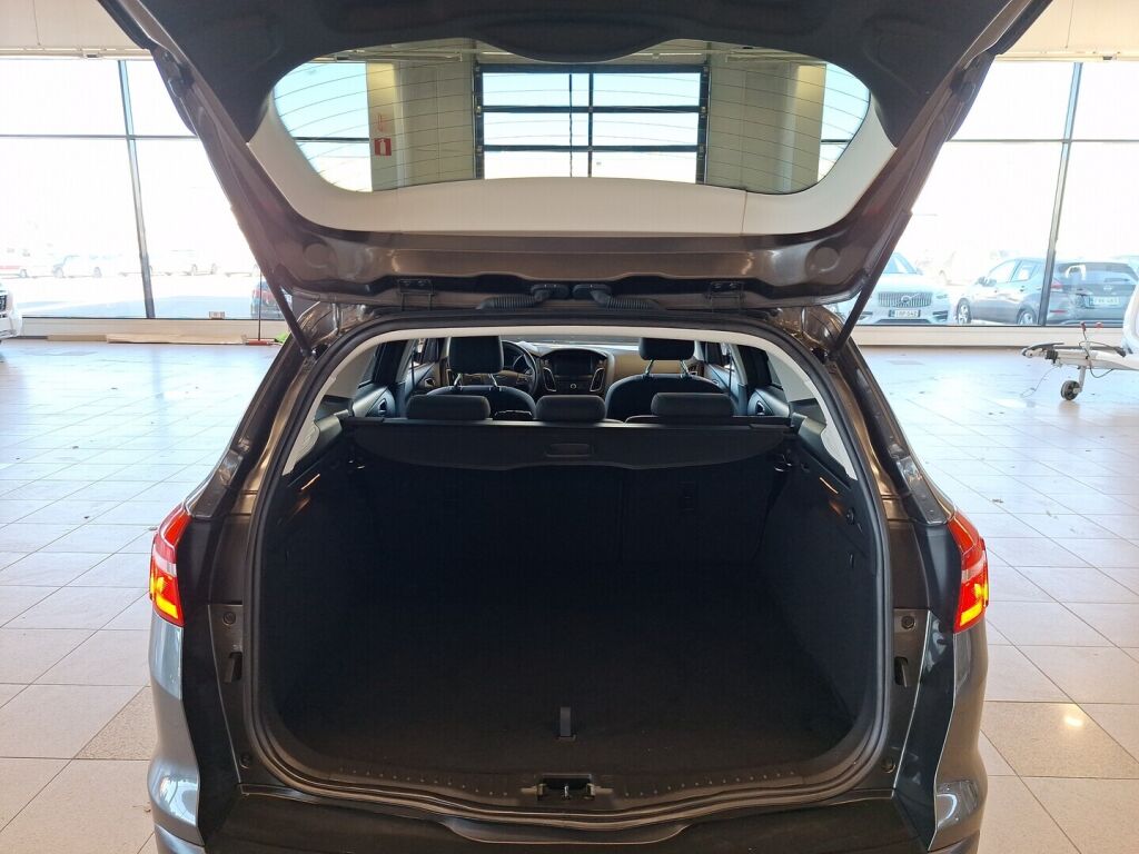 Ford Focus 2016 Harmaa