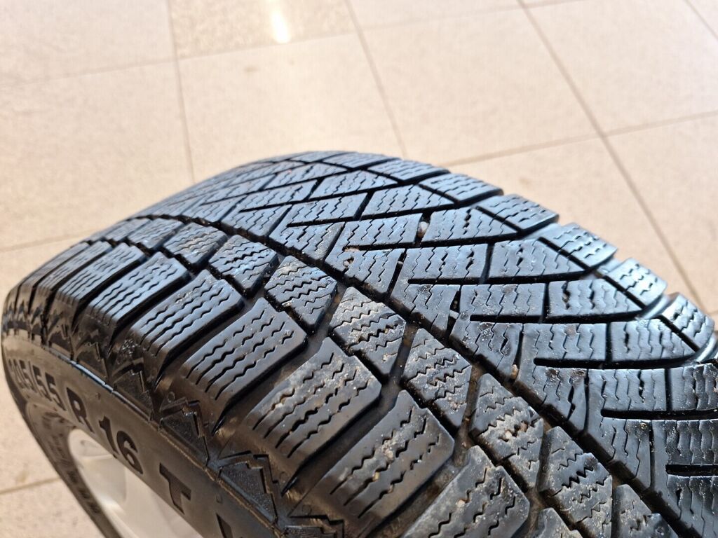 Ford Focus 2016 Harmaa