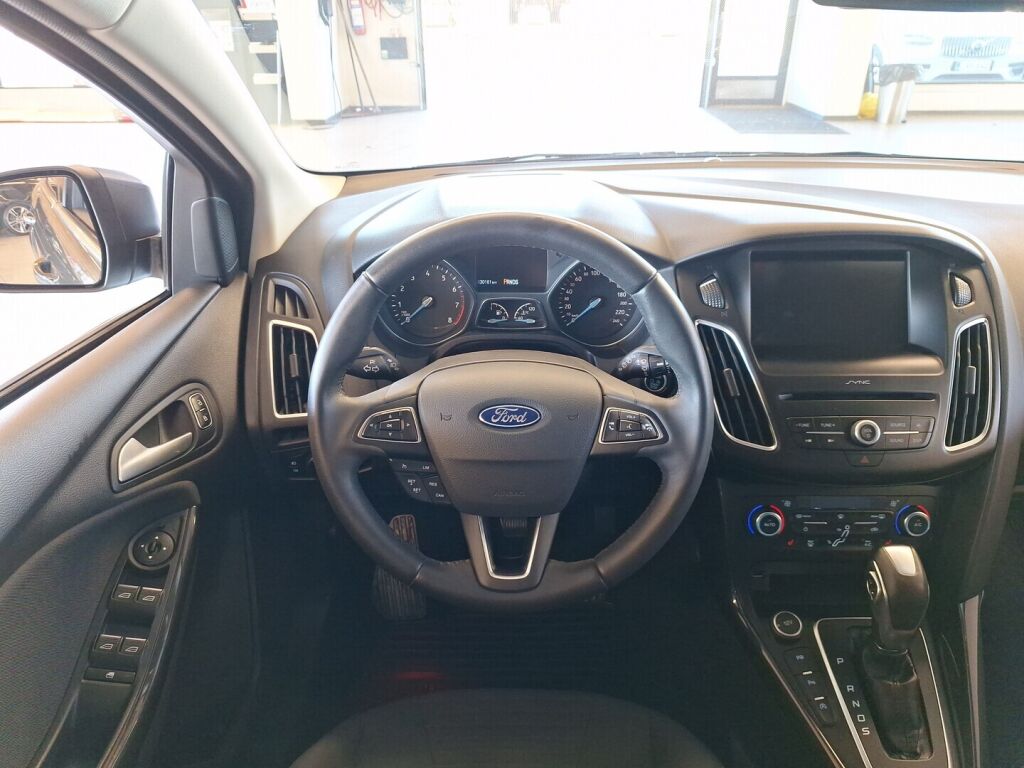 Ford Focus 2016 Harmaa