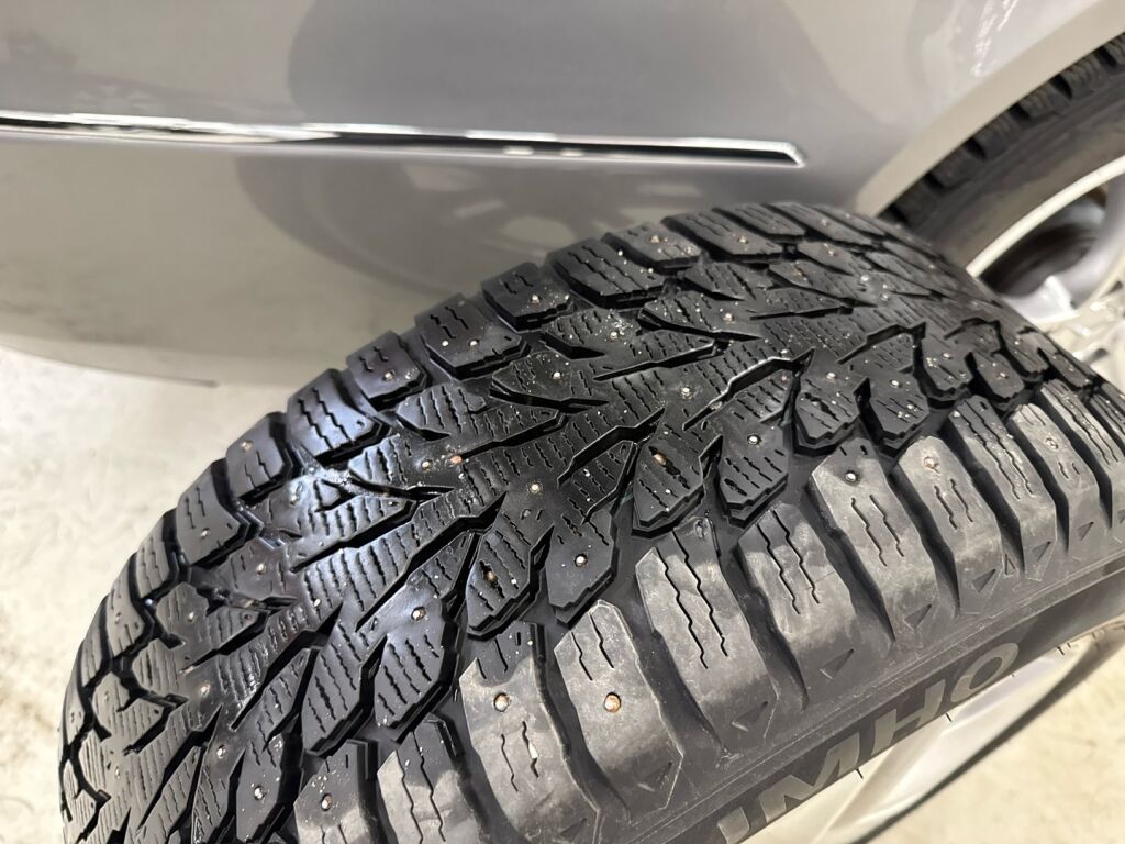 Mercedes-Benz E 2013 Harmaa