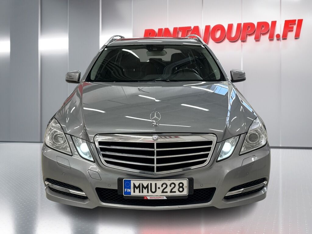 Mercedes-Benz E 2013 Harmaa