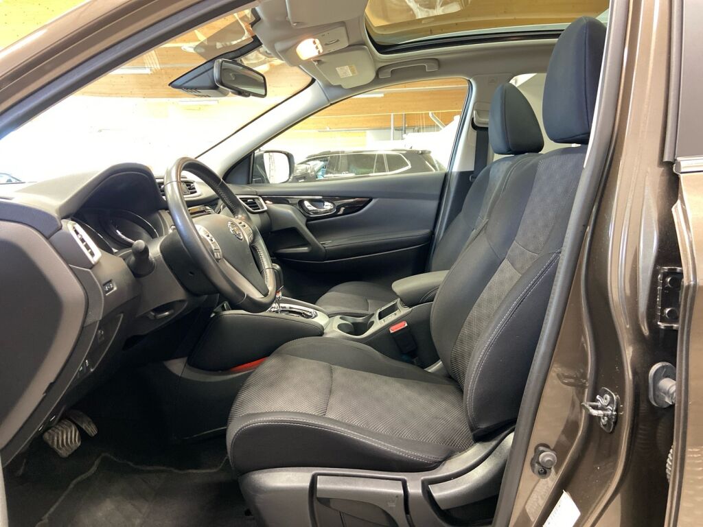 Nissan Qashqai 2017 Ruskea (beige)