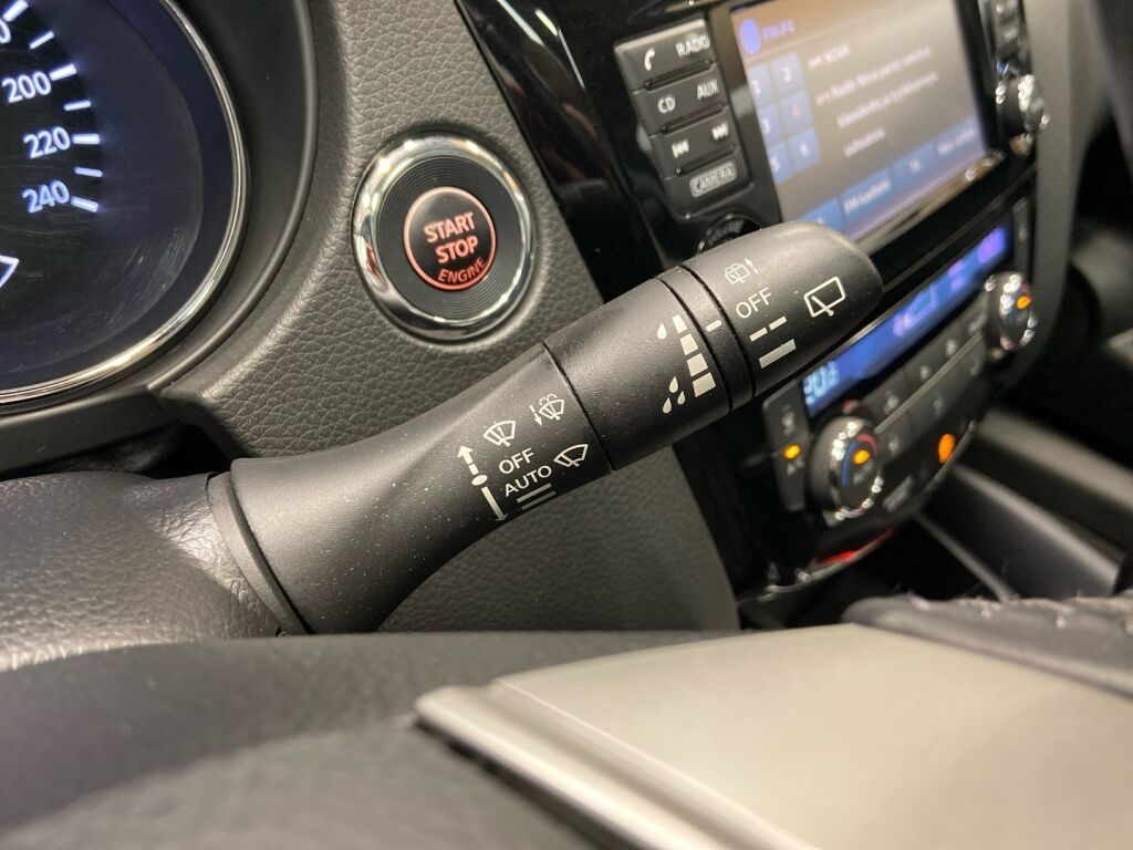 Nissan Qashqai 2017 Ruskea (beige)