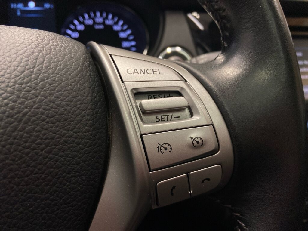 Nissan Qashqai 2017 Ruskea (beige)