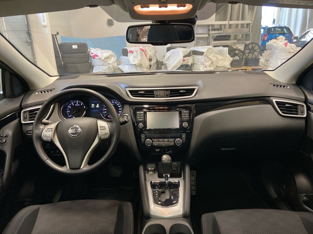 Nissan Qashqai 2017 Ruskea (beige)