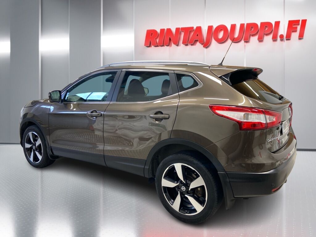 Nissan Qashqai 2017 Ruskea (beige)
