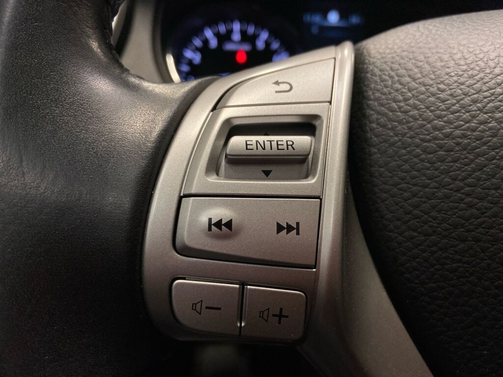 Nissan Qashqai 2017 Ruskea (beige)