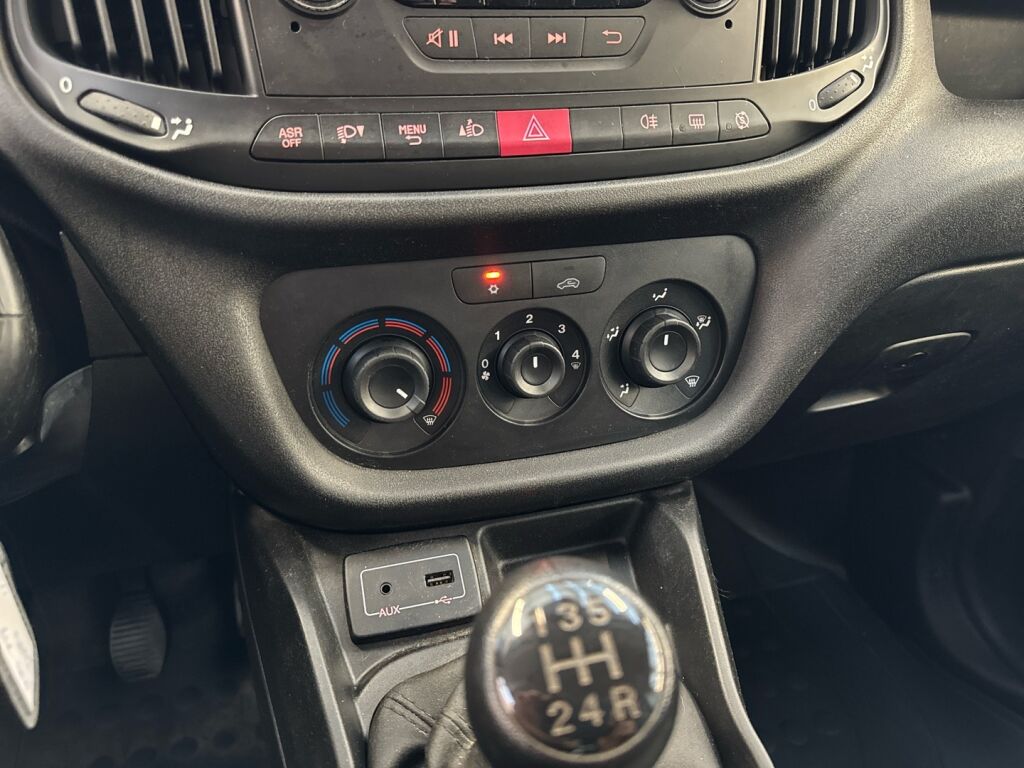 Fiat Doblo 2018 Valkoinen