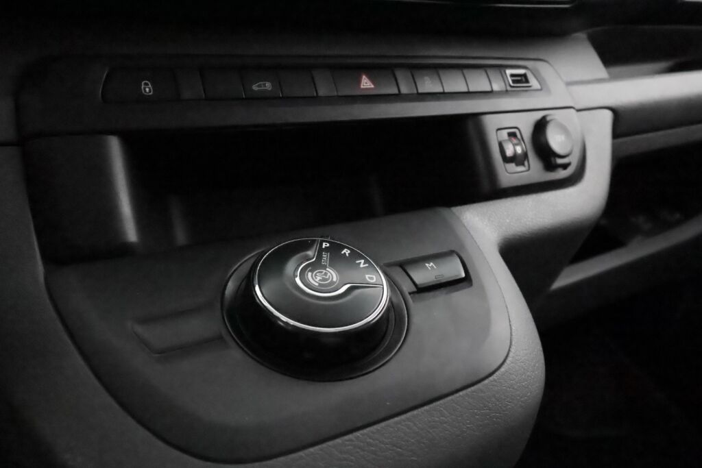 Citroen Jumpy 2017 Musta