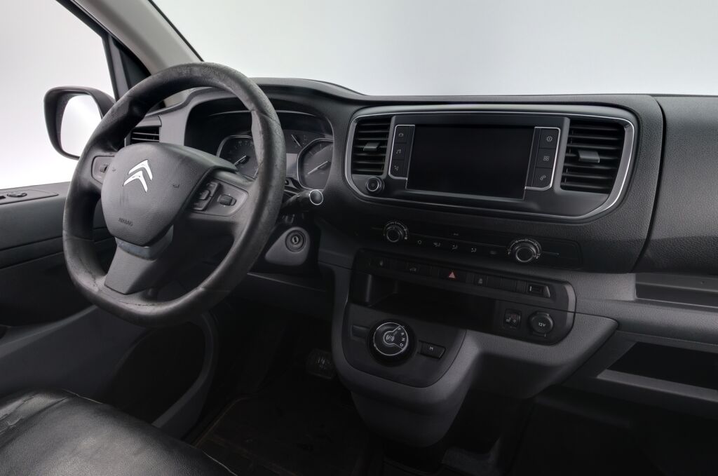 Citroen Jumpy 2017 Musta