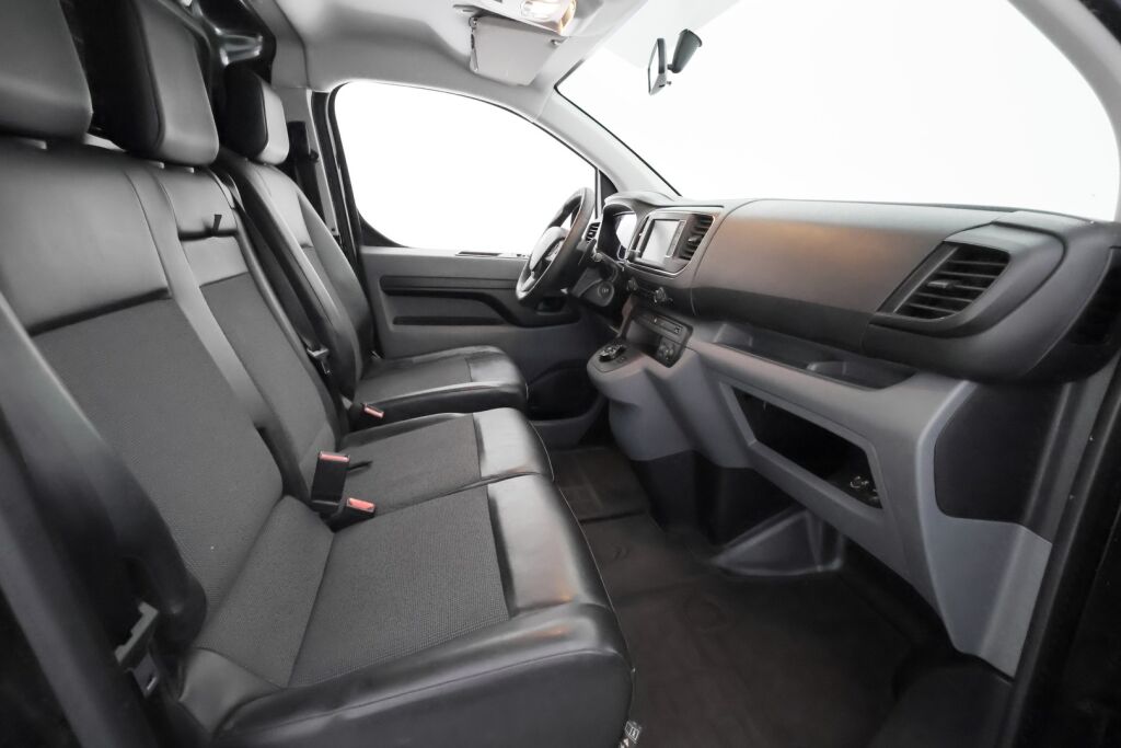 Citroen Jumpy 2017 Musta