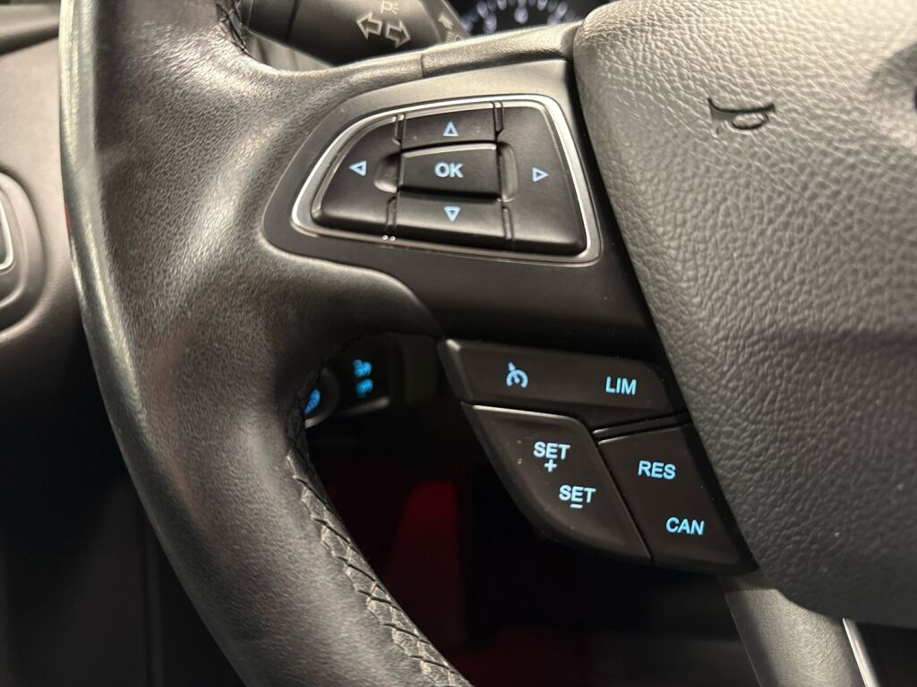 Ford Focus 2017 Musta