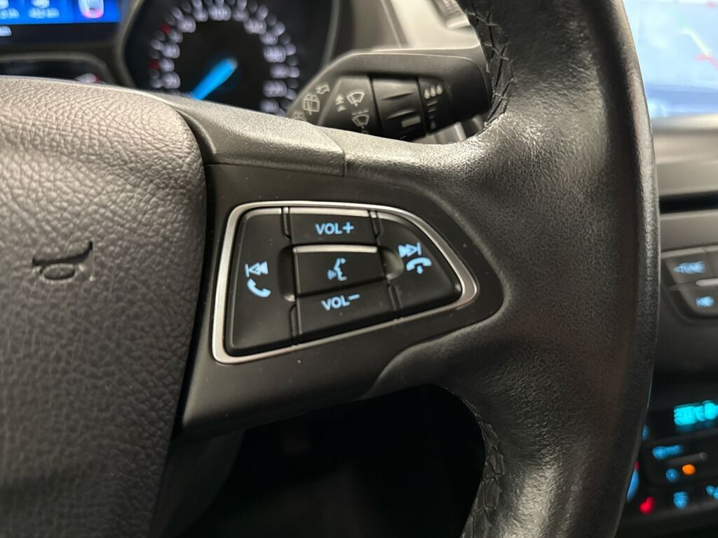 Ford Focus 2017 Musta