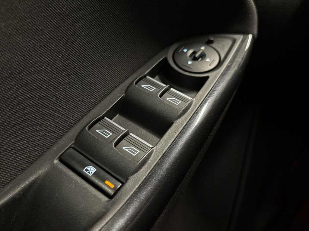 Ford Focus 2017 Musta