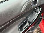 Ford Fiesta 2017 Punainen
