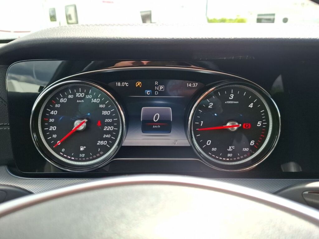 Mercedes-Benz E 2017 Harmaa