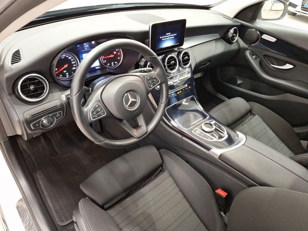 Mercedes-Benz C 2017 Valkoinen