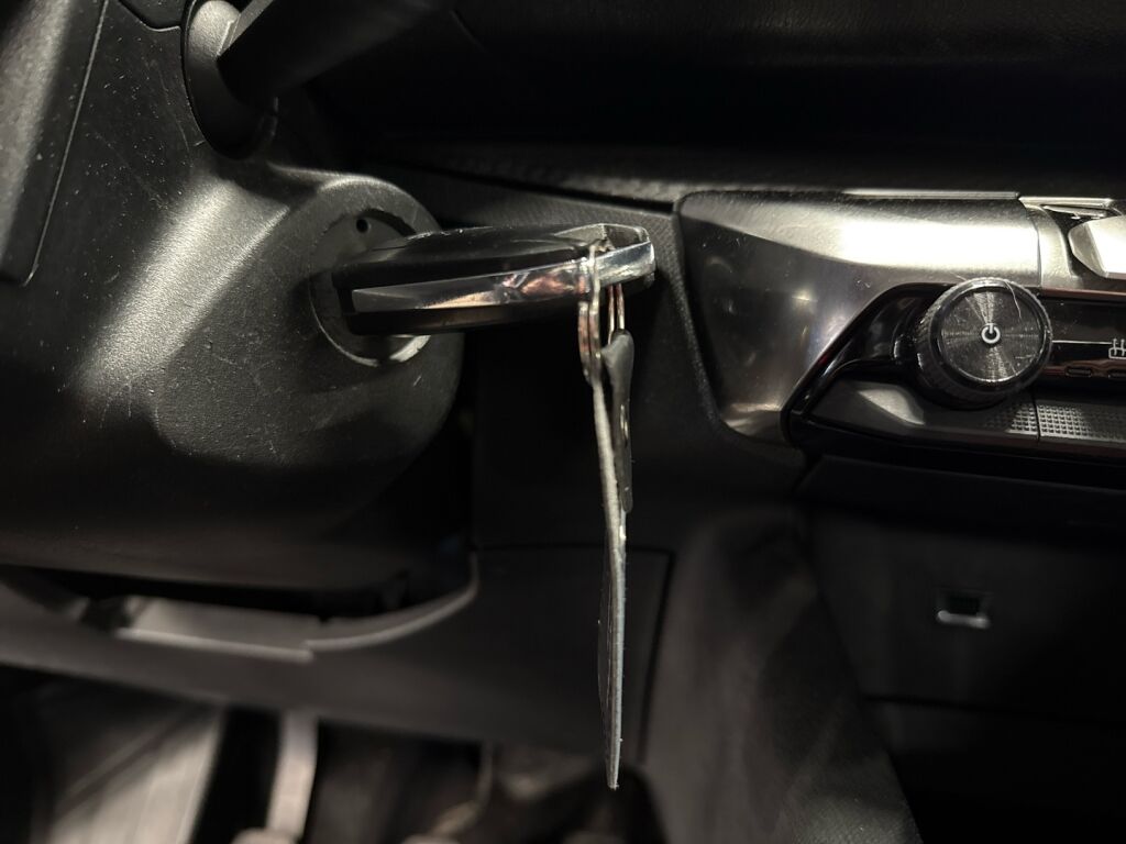 Peugeot 3008 2017 Ruskea (beige)